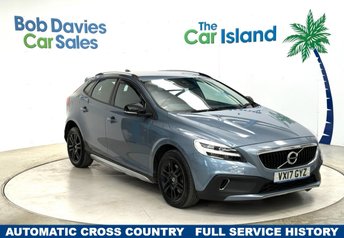 2017 VOLVO V40 CROSS COUNTRY