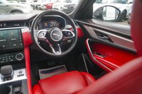 USED 2021 21 JAGUAR F-PACE 2.0 D200 MHEV R-Dynamic SE SUV 5dr Diesel Auto AWD Euro 6 (s/s) (204 ps) 