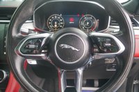 USED 2021 21 JAGUAR F-PACE 2.0 D200 MHEV R-Dynamic SE SUV 5dr Diesel Auto AWD Euro 6 (s/s) (204 ps) 