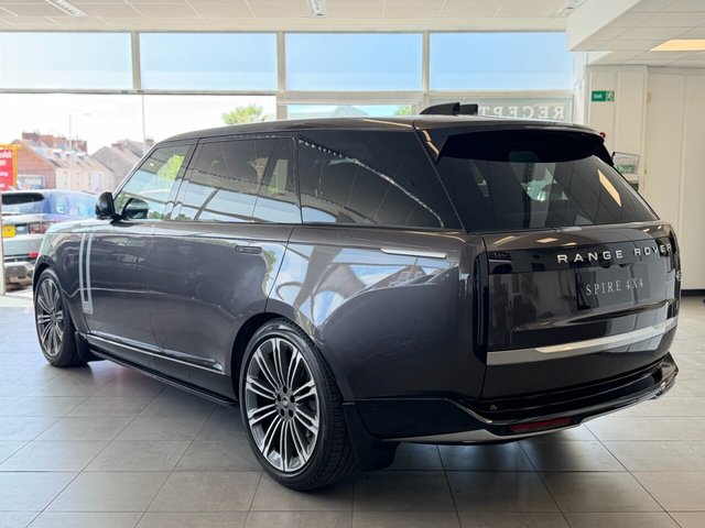 View our LAND ROVER RANGE ROVER