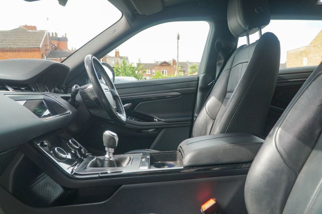 View our LAND ROVER RANGE ROVER EVOQUE