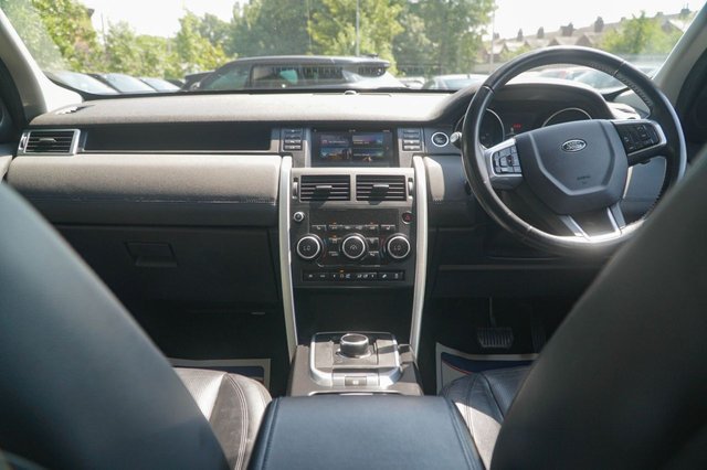 View our LAND ROVER DISCOVERY SPORT