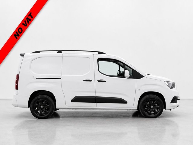 2021 VAUXHALL COMBO 1.5 Turbo D 2300 Sportive Panel Van 4dr Diesel Manual L2 H1 Euro 6 (100 ps) £10950.00