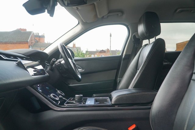 View our LAND ROVER RANGE ROVER VELAR