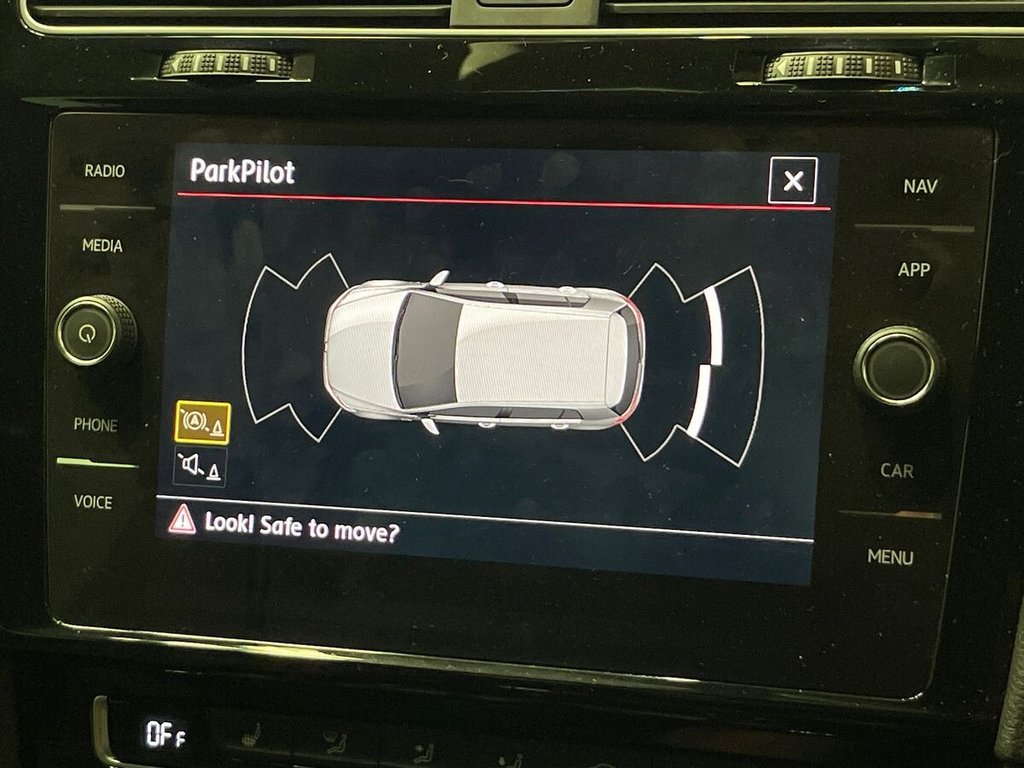 USED 2018 68 VOLKSWAGEN GOLF 2.0 TSI GTI Hatchback 5dr Petrol DSG Euro 6 (s/s) (230 ps) APPLE CAR PLAY AND ANDROID AUTO