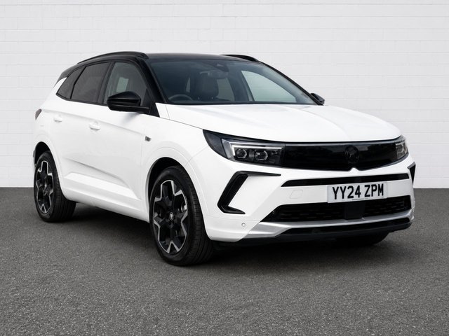 View our Vauxhall Grandland range