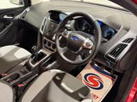 USED 2013 63 FORD FOCUS 1.6 Zetec Hatchback 5dr Petrol Manual Euro 5 (105 ps) 