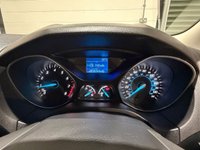 USED 2013 63 FORD FOCUS 1.6 Zetec Hatchback 5dr Petrol Manual Euro 5 (105 ps) 