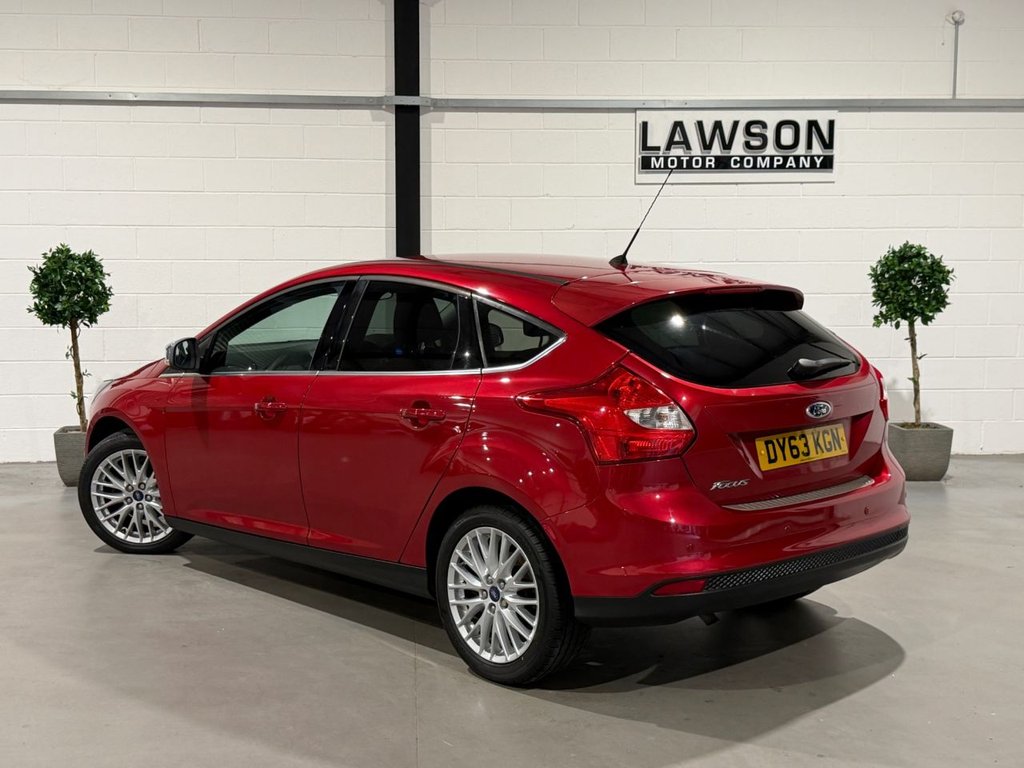 USED 2013 63 FORD FOCUS 1.6 Zetec Hatchback 5dr Petrol Manual Euro 5 (105 ps) 