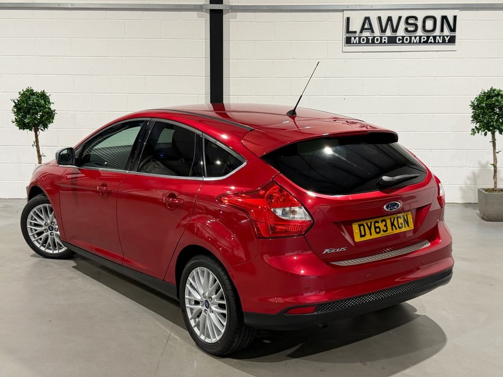 USED 2013 63 FORD FOCUS 1.6 Zetec Hatchback 5dr Petrol Manual Euro 5 (105 ps) 