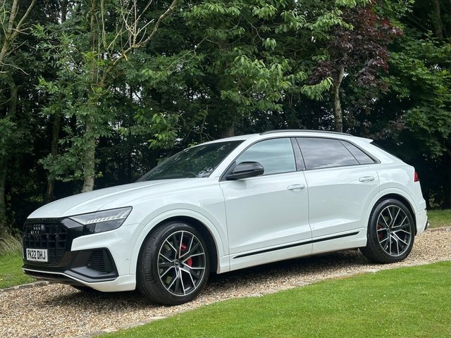 2022 AUDI SQ8