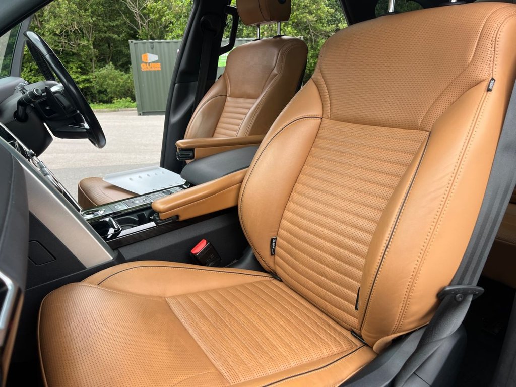 USED 2017 17 LAND ROVER DISCOVERY 3.0 TD V6 HSE SUV 5dr Diesel Auto 4WD Euro 6 (s/s) (258 ps) BRAND NEW 22" WHEELS AND TYRES