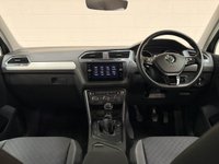 USED 2018 68 VOLKSWAGEN TIGUAN 2.0 TDI SE Navigation SUV 5dr Diesel Manual Euro 6 (s/s) (150 ps) 