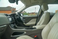 USED 2017 17 JAGUAR F-PACE 2.0 D180 Portfolio SUV 5dr Diesel Auto AWD Euro 6 (s/s) (180 ps) 