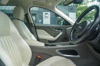 USED 2017 17 JAGUAR F-PACE 2.0 D180 Portfolio SUV 5dr Diesel Auto AWD Euro 6 (s/s) (180 ps) 