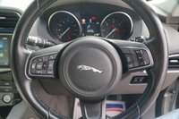 USED 2017 17 JAGUAR F-PACE 2.0 D180 Portfolio SUV 5dr Diesel Auto AWD Euro 6 (s/s) (180 ps) 
