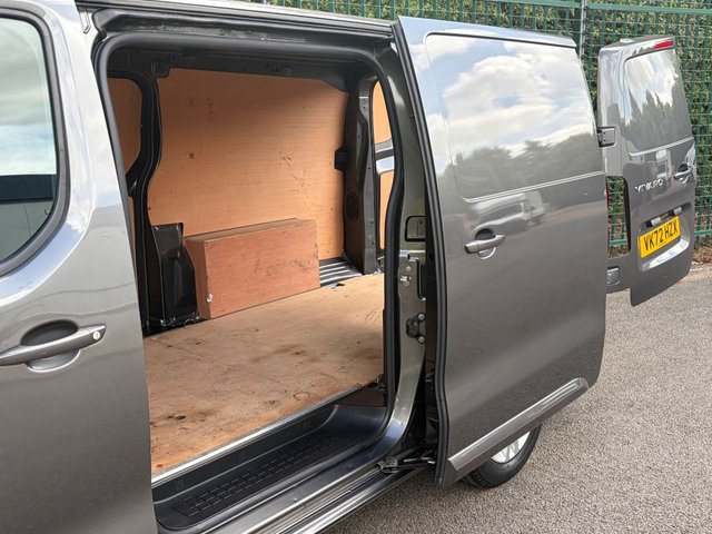 View our VAUXHALL VIVARO