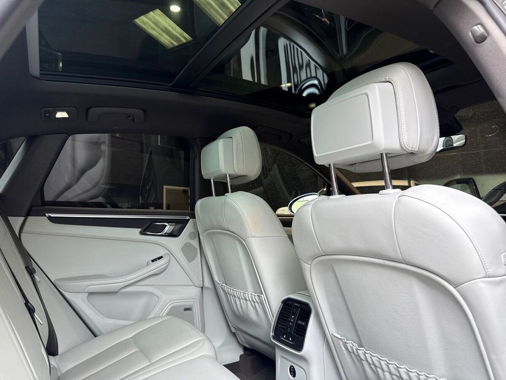 USED 2020 70 PORSCHE MACAN 2.0T SUV 5dr Petrol PDK 4WD Euro 6 (s/s) (245 ps) 1 OWNER|&pound;21K FACTORY OPTIONS