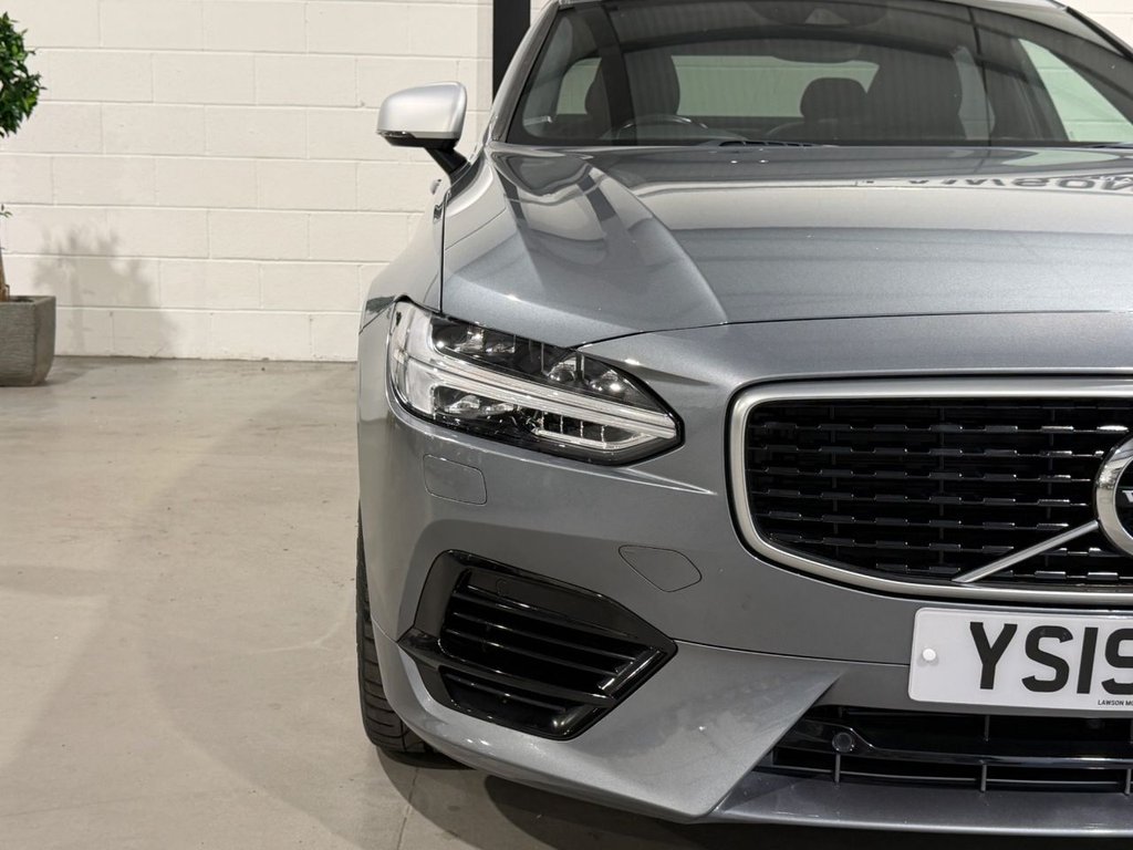 USED 2019 19 VOLVO S90 2.0h T8 Twin Engine 10.4kWh R-Design Pro Saloon 4dr Petrol Plug-in Hybrid Auto AWD Euro 6 (s/s) (390 ps) 