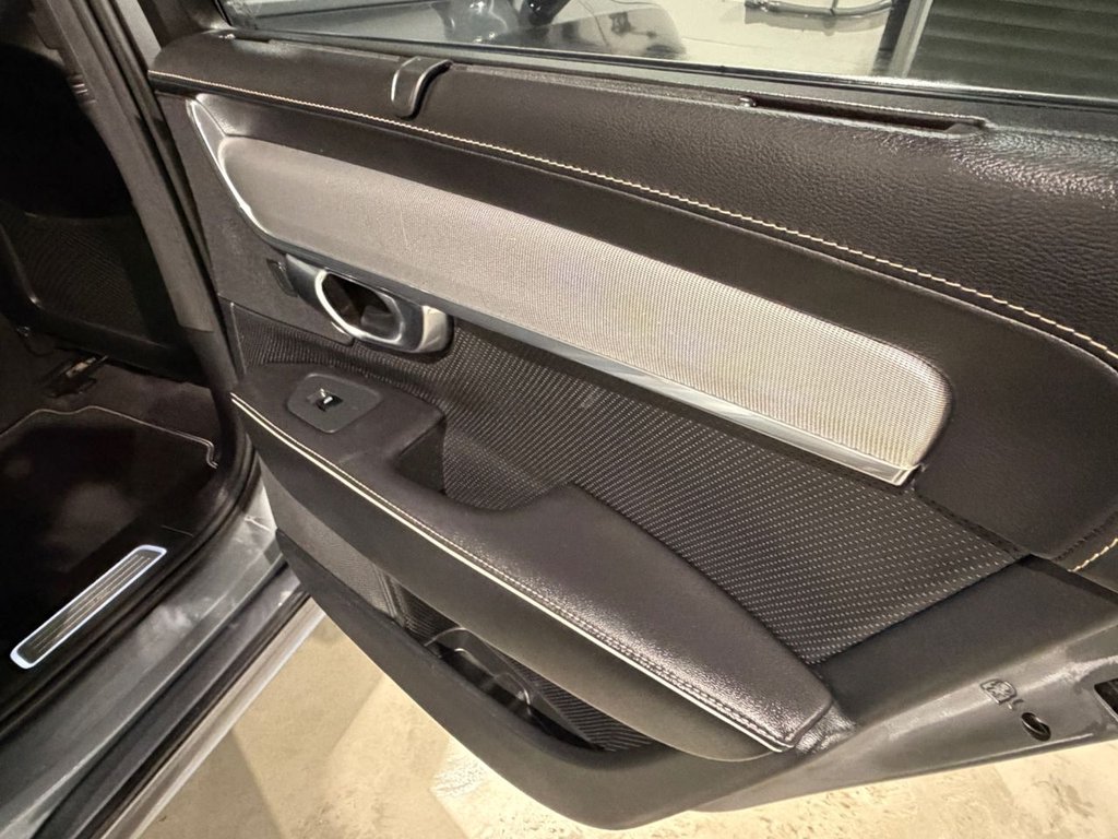 USED 2019 19 VOLVO S90 2.0h T8 Twin Engine 10.4kWh R-Design Pro Saloon 4dr Petrol Plug-in Hybrid Auto AWD Euro 6 (s/s) (390 ps) 