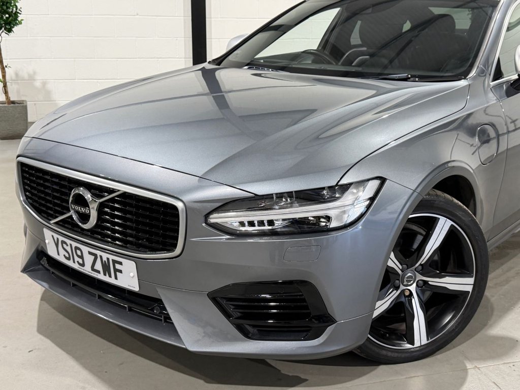 USED 2019 19 VOLVO S90 2.0h T8 Twin Engine 10.4kWh R-Design Pro Saloon 4dr Petrol Plug-in Hybrid Auto AWD Euro 6 (s/s) (390 ps) 