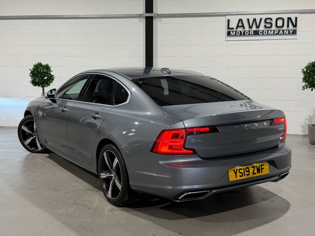 USED 2019 19 VOLVO S90 2.0h T8 Twin Engine 10.4kWh R-Design Pro Saloon 4dr Petrol Plug-in Hybrid Auto AWD Euro 6 (s/s) (390 ps) 