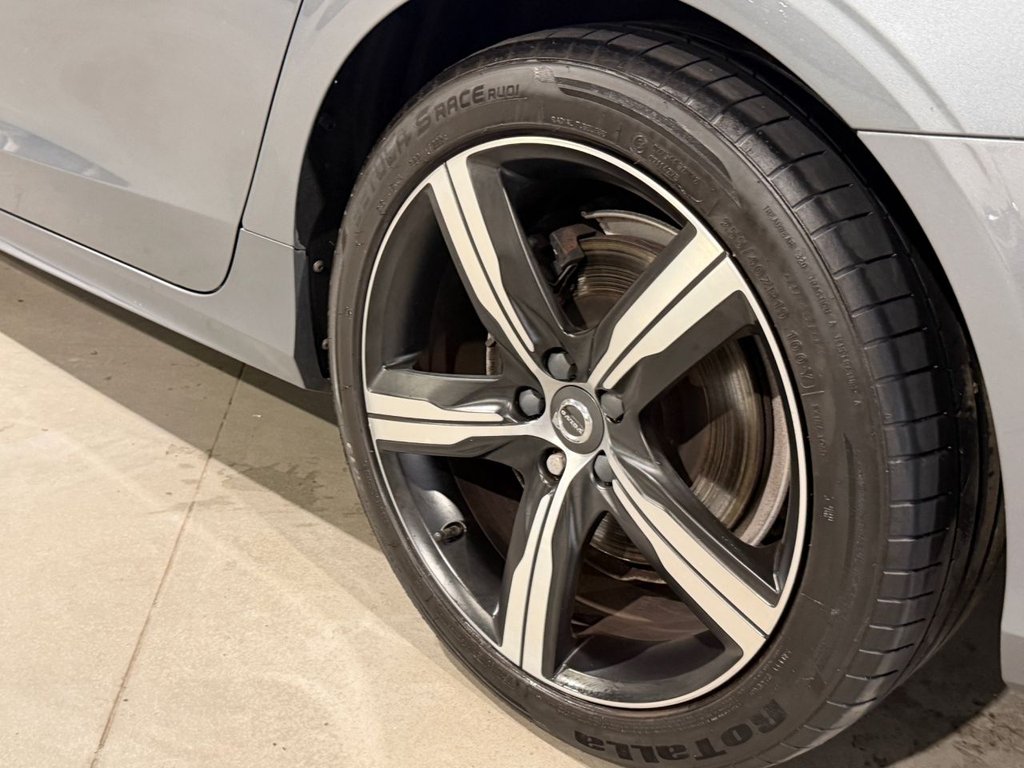 USED 2019 19 VOLVO S90 2.0h T8 Twin Engine 10.4kWh R-Design Pro Saloon 4dr Petrol Plug-in Hybrid Auto AWD Euro 6 (s/s) (390 ps) 