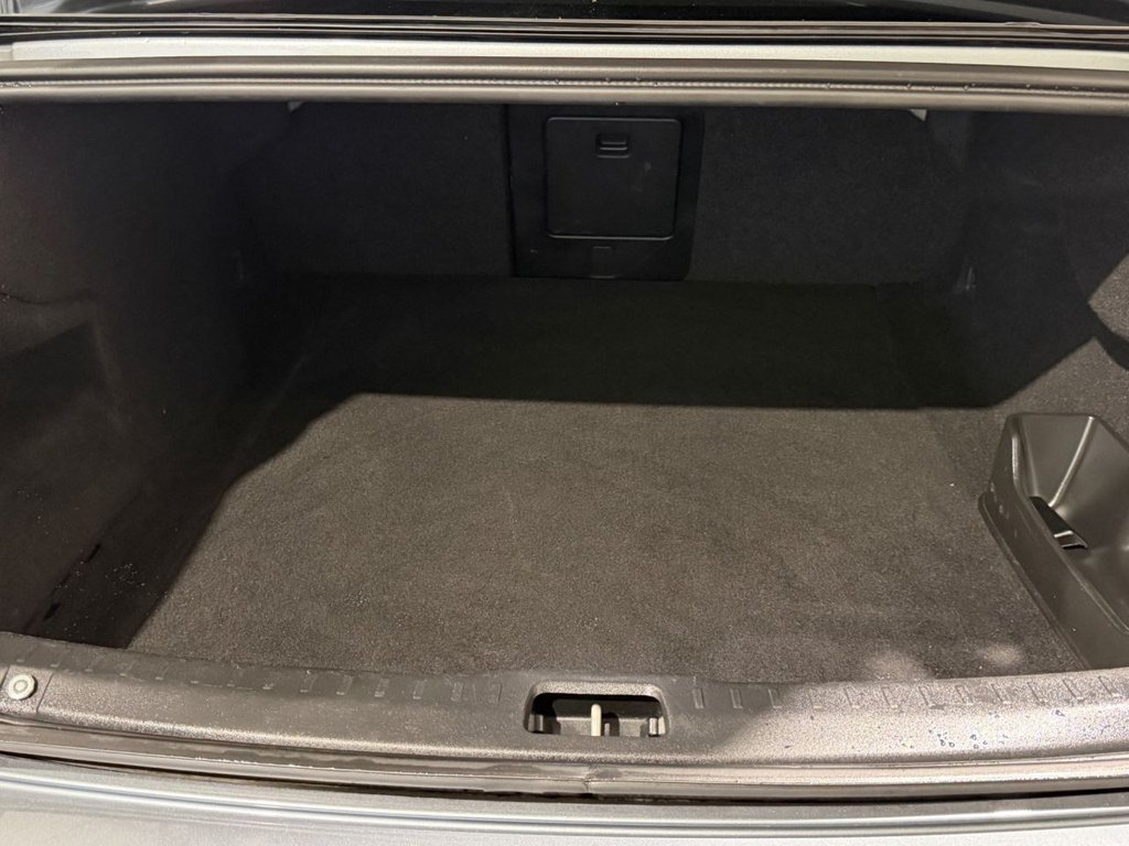 USED 2019 19 VOLVO S90 2.0h T8 Twin Engine 10.4kWh R-Design Pro Saloon 4dr Petrol Plug-in Hybrid Auto AWD Euro 6 (s/s) (390 ps) 