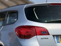 USED 2015 65 VAUXHALL ASTRA 1.6i Design Sports Tourer 5dr Petrol Manual Euro 6 (115 ps) 