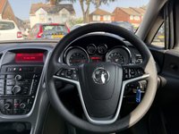 USED 2015 65 VAUXHALL ASTRA 1.6i Design Sports Tourer 5dr Petrol Manual Euro 6 (115 ps) 