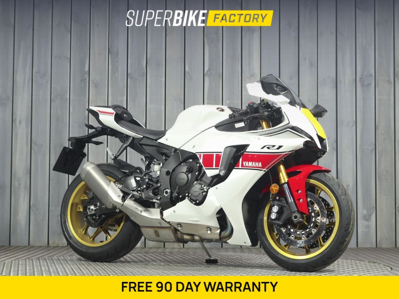YAMAHA R1R1