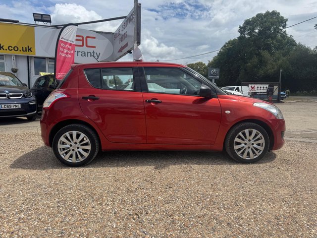View our SUZUKI SWIFT