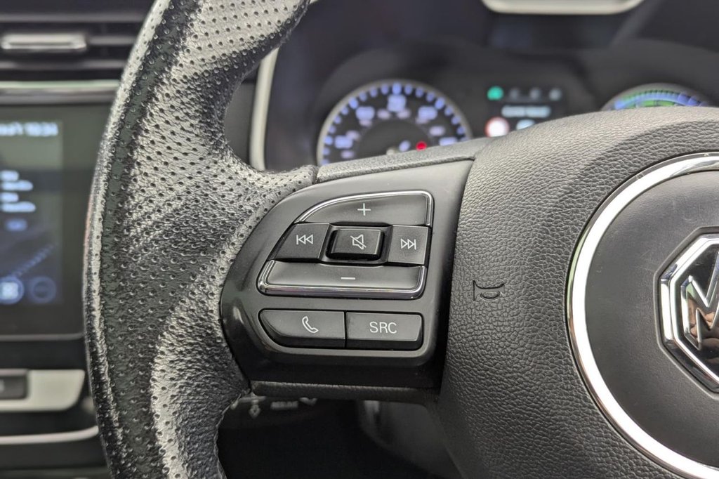 USED 2021 71 MG MG ZS 44.5kWh Exclusive SUV 5dr Electric Auto (143 ps) Pan Roof, Car Play, Camera