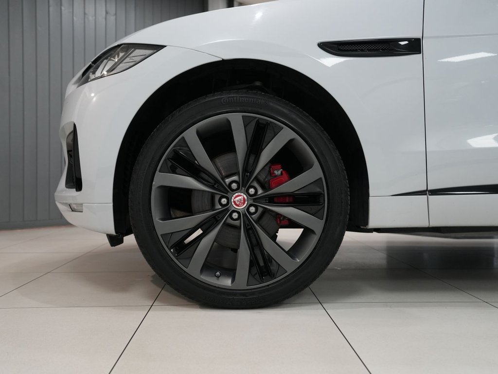 2019 Jaguar F-Pace thumbnail 6