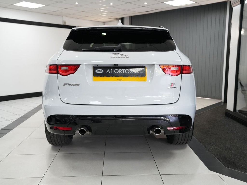2019 Jaguar F-Pace thumbnail 10