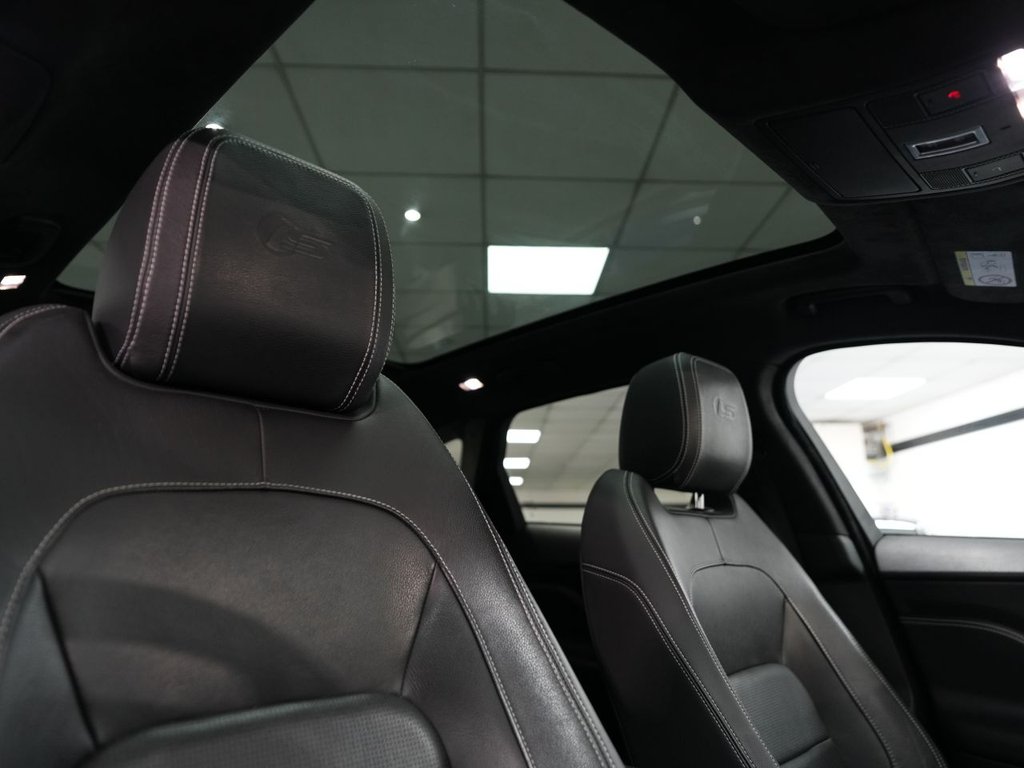 2019 Jaguar F-Pace thumbnail 3