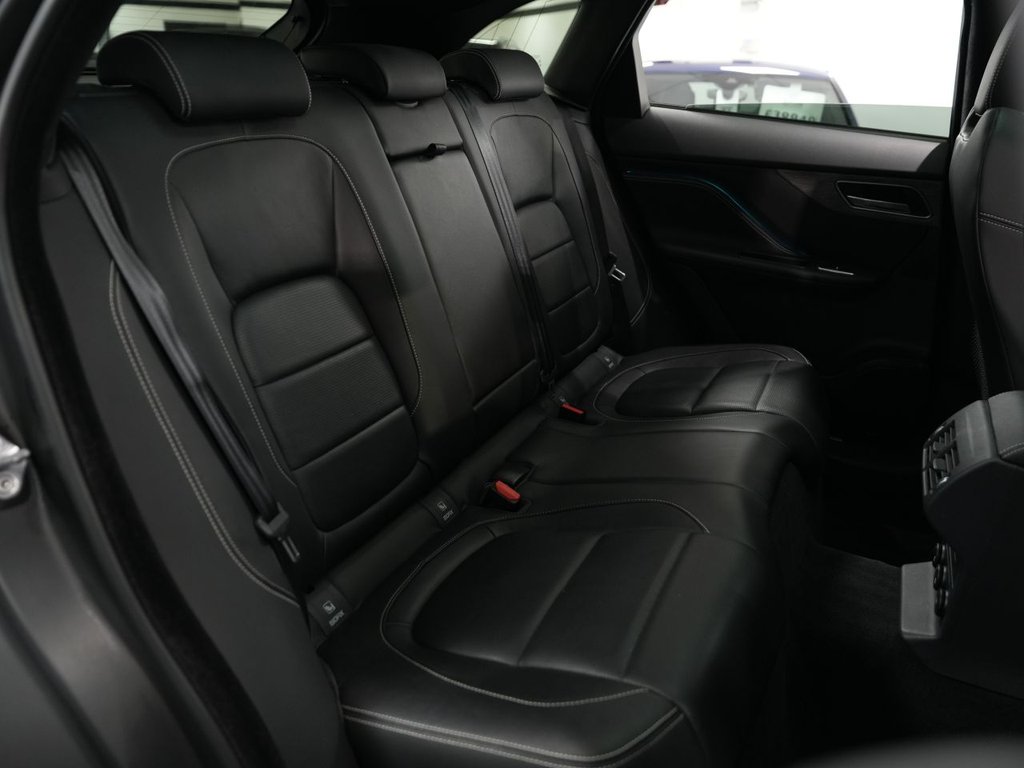 2019 Jaguar F-Pace thumbnail 22
