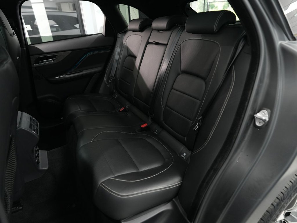 2019 Jaguar F-Pace thumbnail 24
