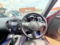 USED 2011 61 NISSAN JUKE 1.6 Tekna SUV 5dr Petrol Manual Euro 5 (117 ps) Amazing Low Mileage Example
