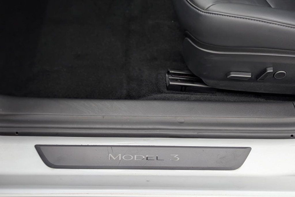 USED 2021 21 TESLA Model 3 (Dual Motor) Long Range Saloon 4dr Electric Auto 4WDE (346 ps) Pan Roof, 4WD, Sat Nav