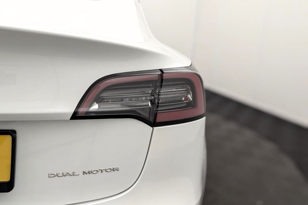 USED 2021 21 TESLA Model 3 (Dual Motor) Long Range Saloon 4dr Electric Auto 4WDE (346 ps) Pan Roof, 4WD, Sat Nav