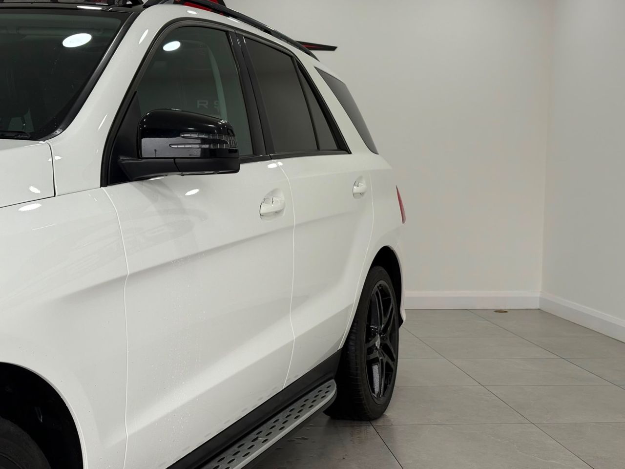 2016 MERCEDES GLE 2.1 GLE250d AMG Line (Premium) SUV 5dr Diesel G-Tronic 4MATIC Euro 6 (s/s) - vehicle photo 10 for sale on PureCar