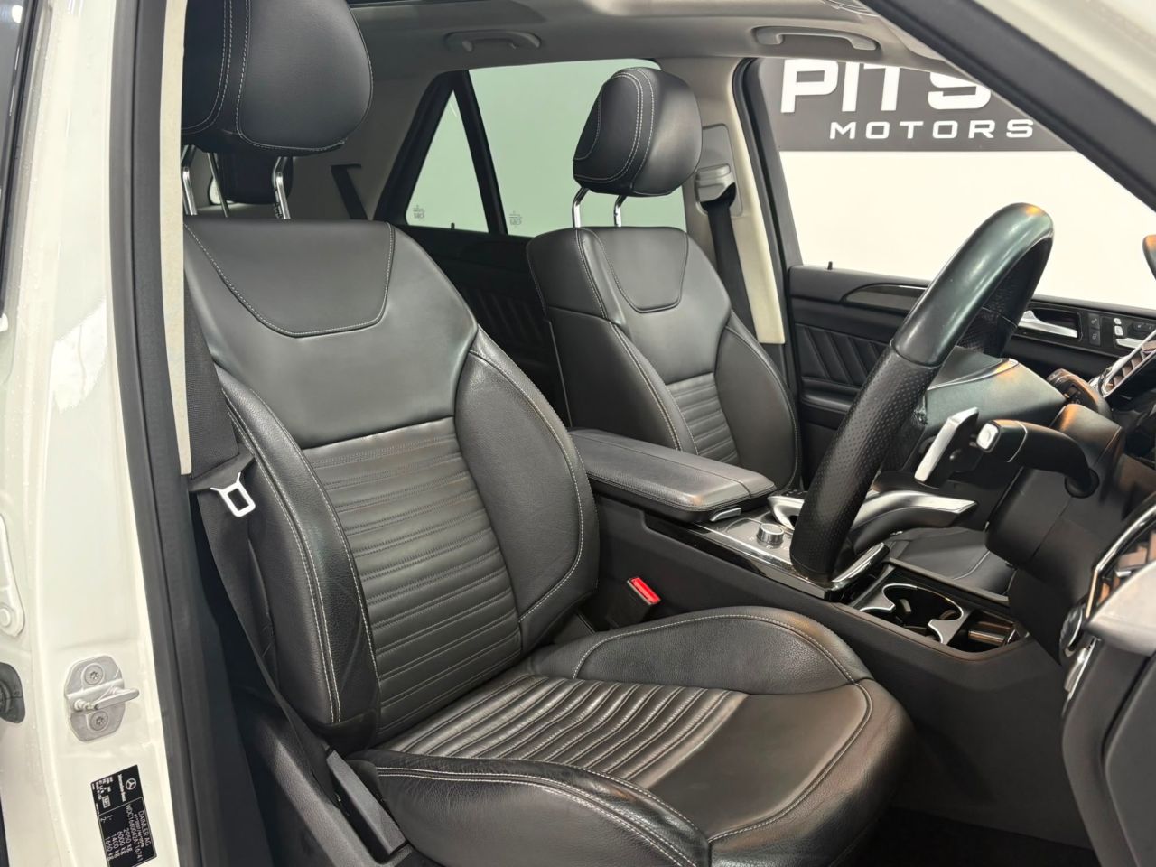 2016 MERCEDES GLE 2.1 GLE250d AMG Line (Premium) SUV 5dr Diesel G-Tronic 4MATIC Euro 6 (s/s) - vehicle photo 27 for sale on PureCar