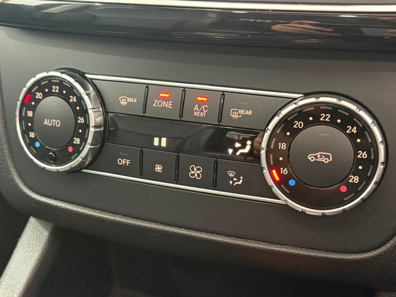2016 MERCEDES GLE 2.1 GLE250d AMG Line (Premium) SUV 5dr Diesel G-Tronic 4MATIC Euro 6 (s/s) - vehicle photo 50 for sale on PureCar