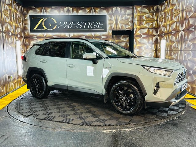 View our Toyota Rav4 2.5 VVT-h Design CVT Euro 6 (s/s) 5dr