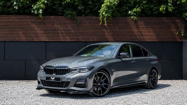 View our BMW 3 SERIES
