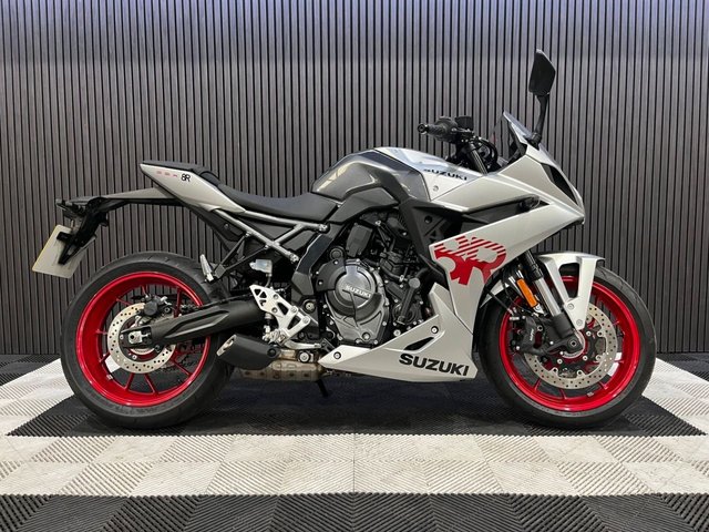 View our SUZUKI GSX-8R