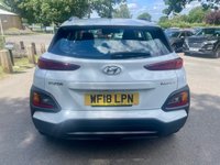 USED 2018 18 HYUNDAI KONA 1.0 T-GDi Blue Drive SE SUV 5dr Petrol Manual Euro 6 (s/s) (120 ps) Low Mileage Kona With Apple Car Play, Reverse Camera, Lane Assist And Full Service History !!