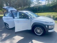 USED 2018 18 HYUNDAI KONA 1.0 T-GDi Blue Drive SE SUV 5dr Petrol Manual Euro 6 (s/s) (120 ps) Low Mileage Kona With Apple Car Play, Reverse Camera, Lane Assist And Full Service History !!