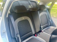 USED 2018 18 HYUNDAI KONA 1.0 T-GDi Blue Drive SE SUV 5dr Petrol Manual Euro 6 (s/s) (120 ps) Low Mileage Kona With Apple Car Play, Reverse Camera, Lane Assist And Full Service History !!